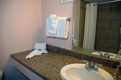 Hotel Homewood By Hilton Tulsa-south 3*